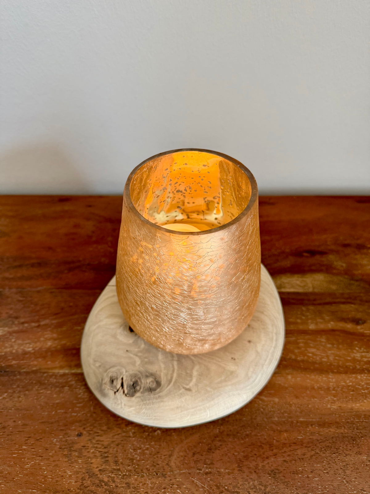 Windlicht aus Glas auf Eichenholz, Unikat Nr. 1702, Ansicht 2