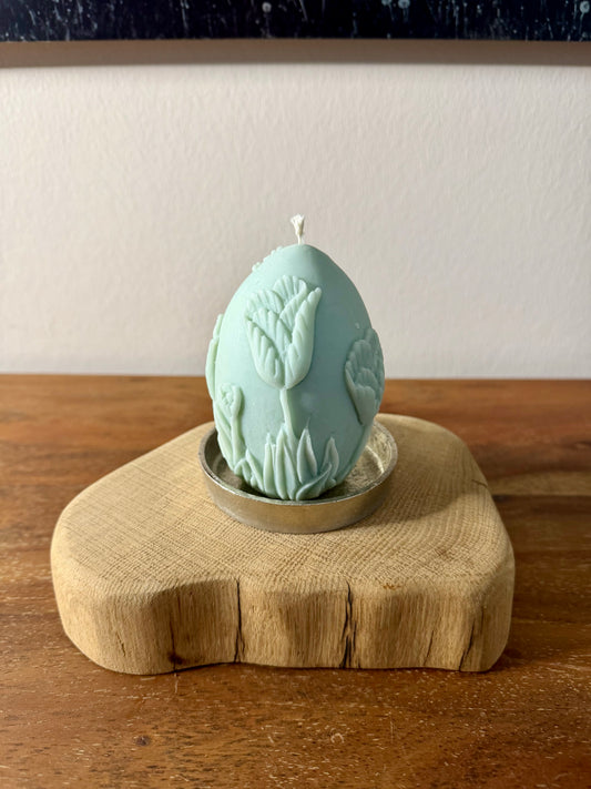 Kerzenständer aus geschliffenem Eichenholz mit Designkerze 1532