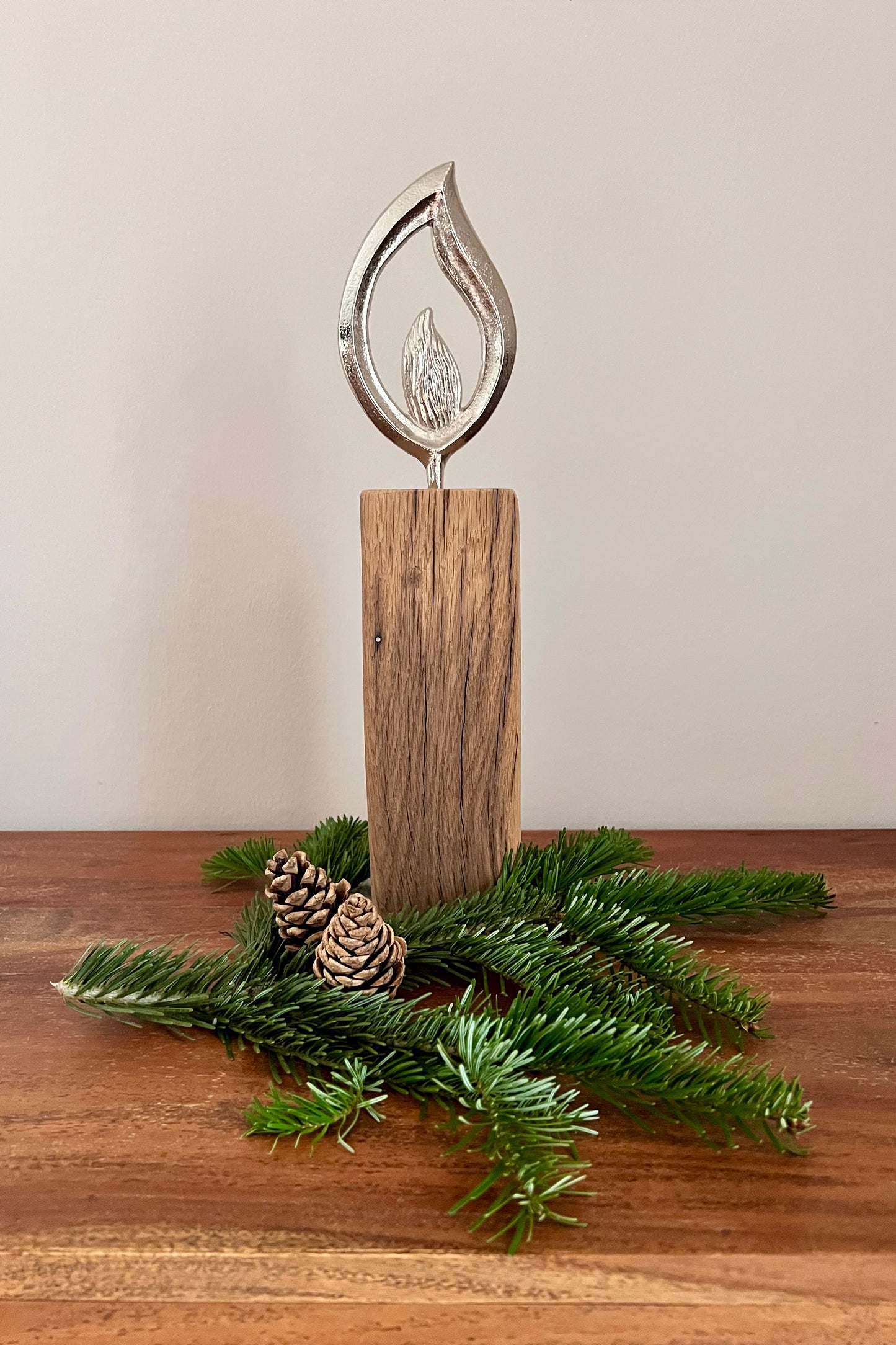 Holzkerze mit Aluflamme mittel 764