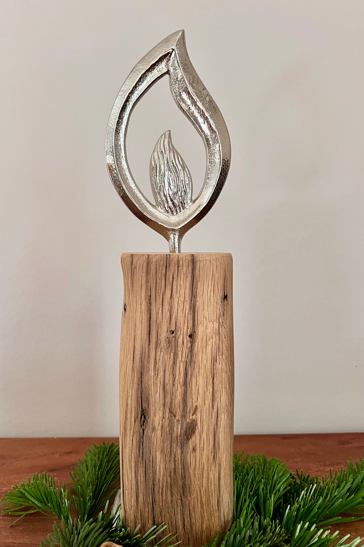 Holzkerze mit Aluflamme mittel 763