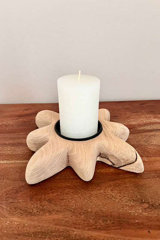 Holzstern mit Stumpenkerze 1193