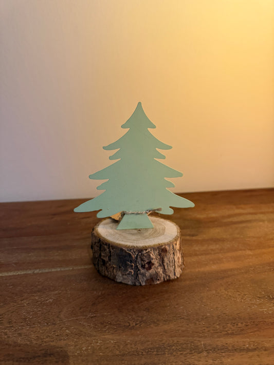 Holzstamm mit Tannenbaum grün 1313