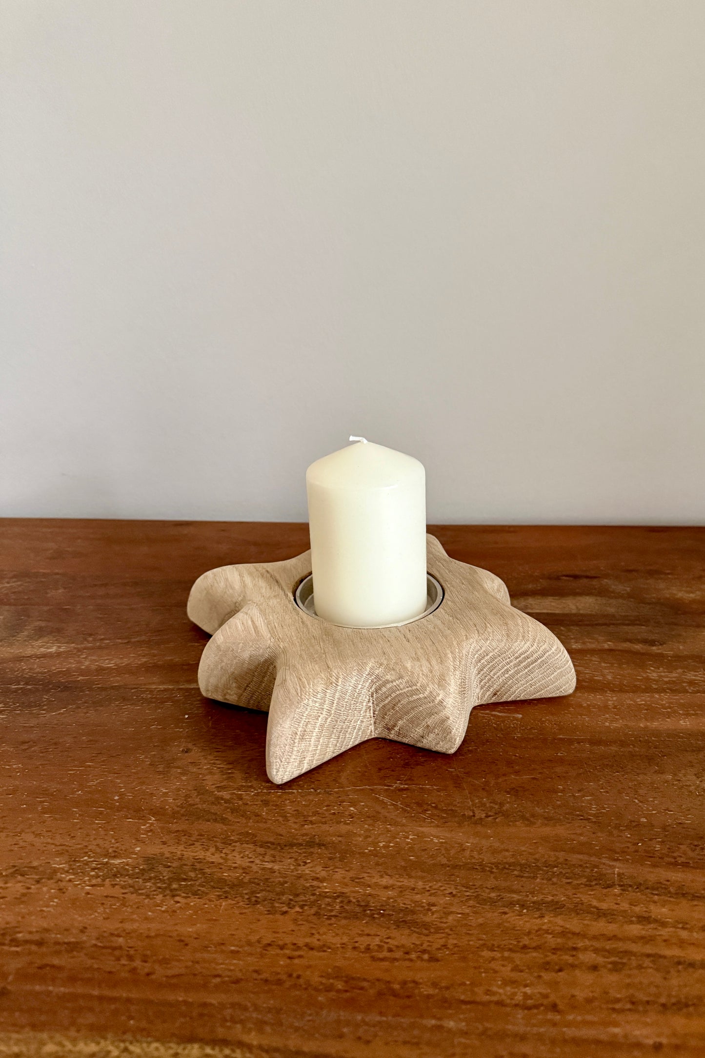 Holzstern mit Stumpenkerze 1190