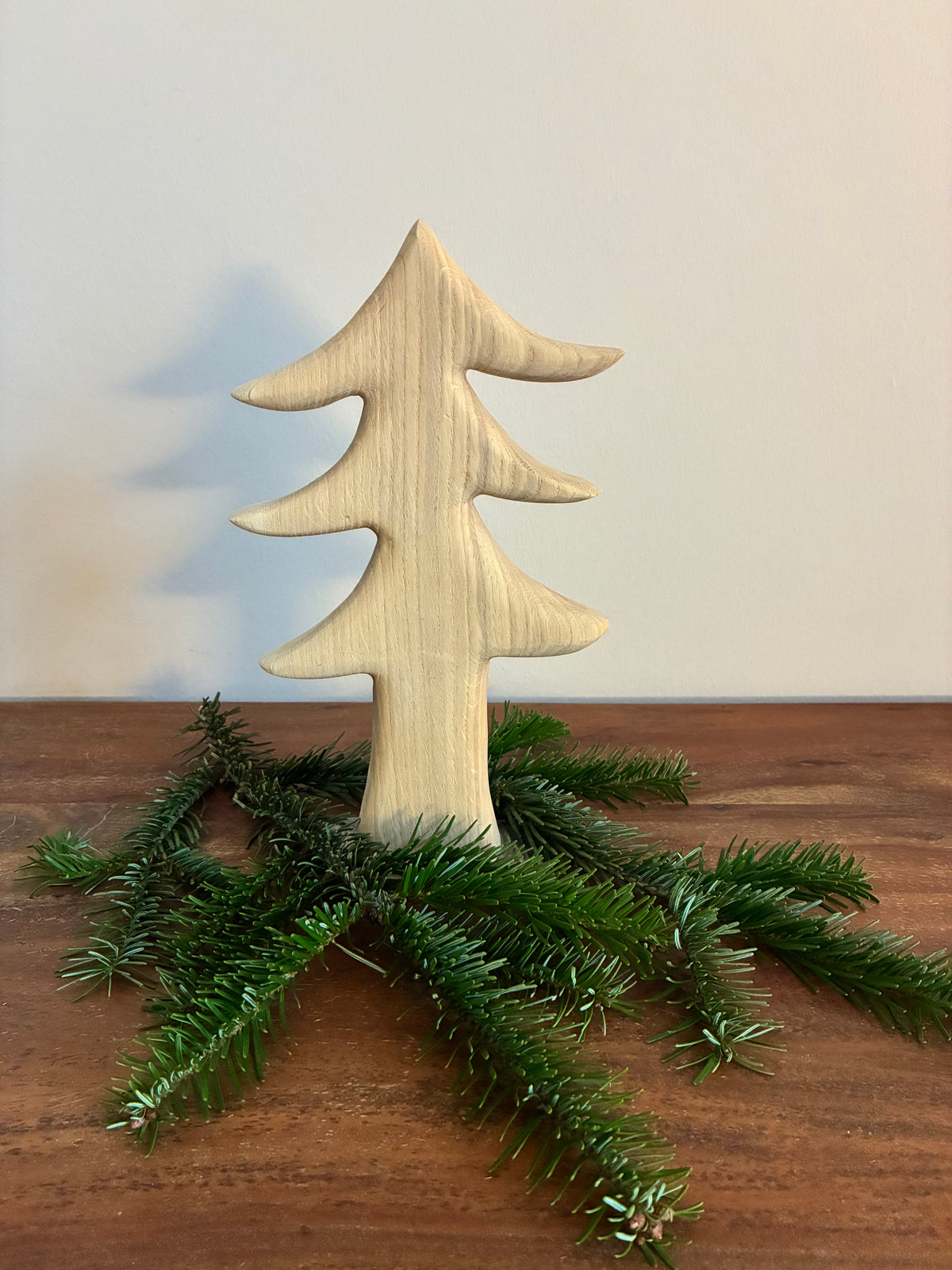 Tannenbaum aus Eichenholz mittel 1072