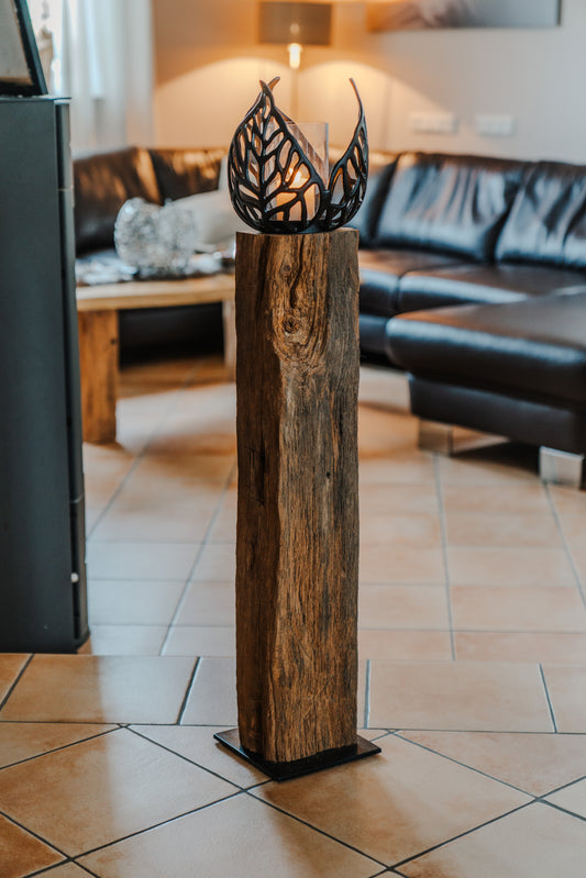 Dekoobjekt Blatt aus gebürstetem Eichenholz auf Metallständer